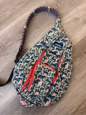 Kavu Cozy Critters Rope Sling Bag Purse Animals Fox Bear Dove Blue